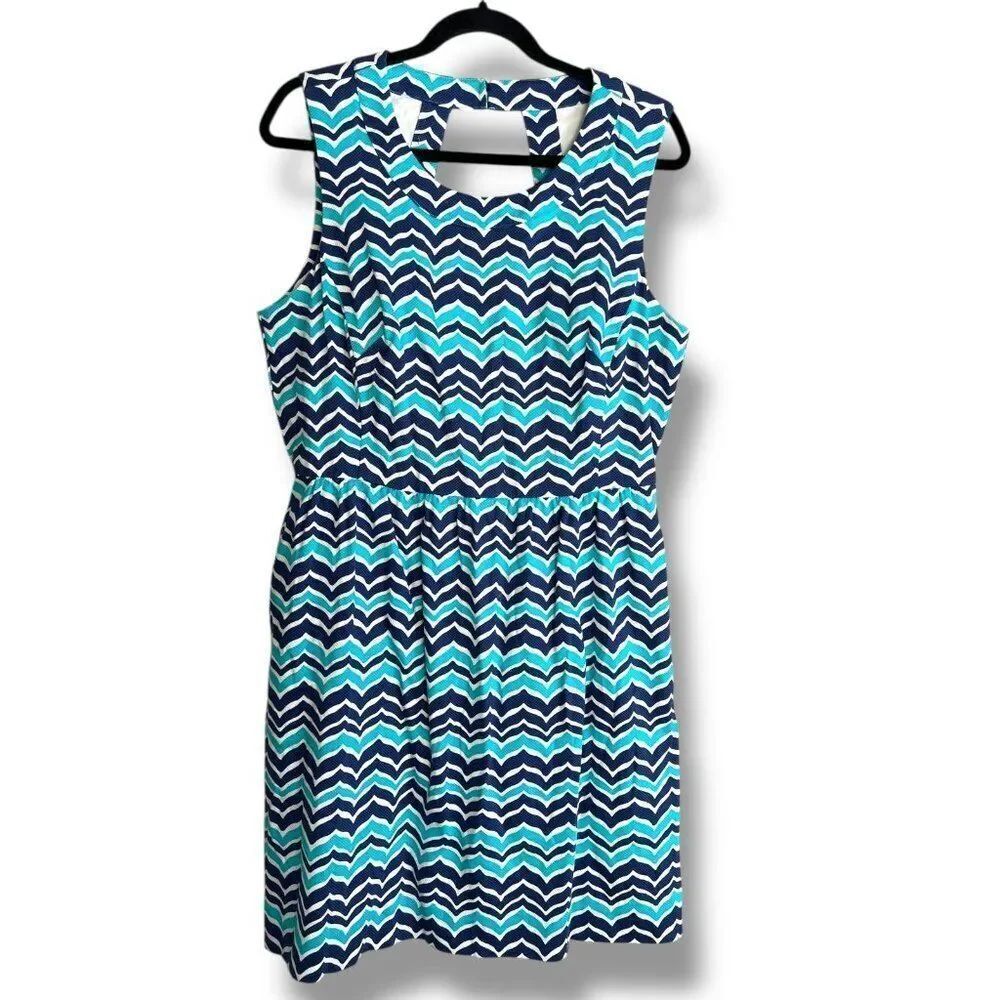 Vineyard Vines Womens Blue Whale Tail Chevron Sleeveless Dress Size 14 Fit Flare